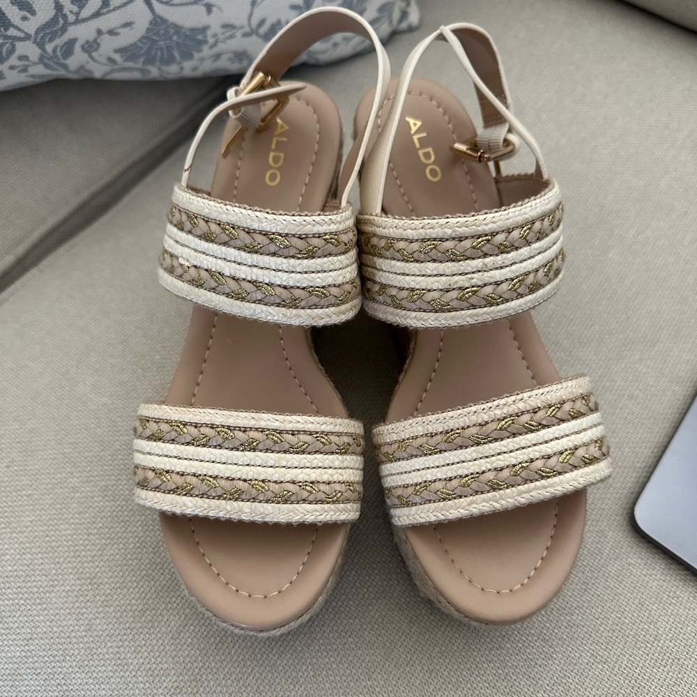 Aldo Wedges